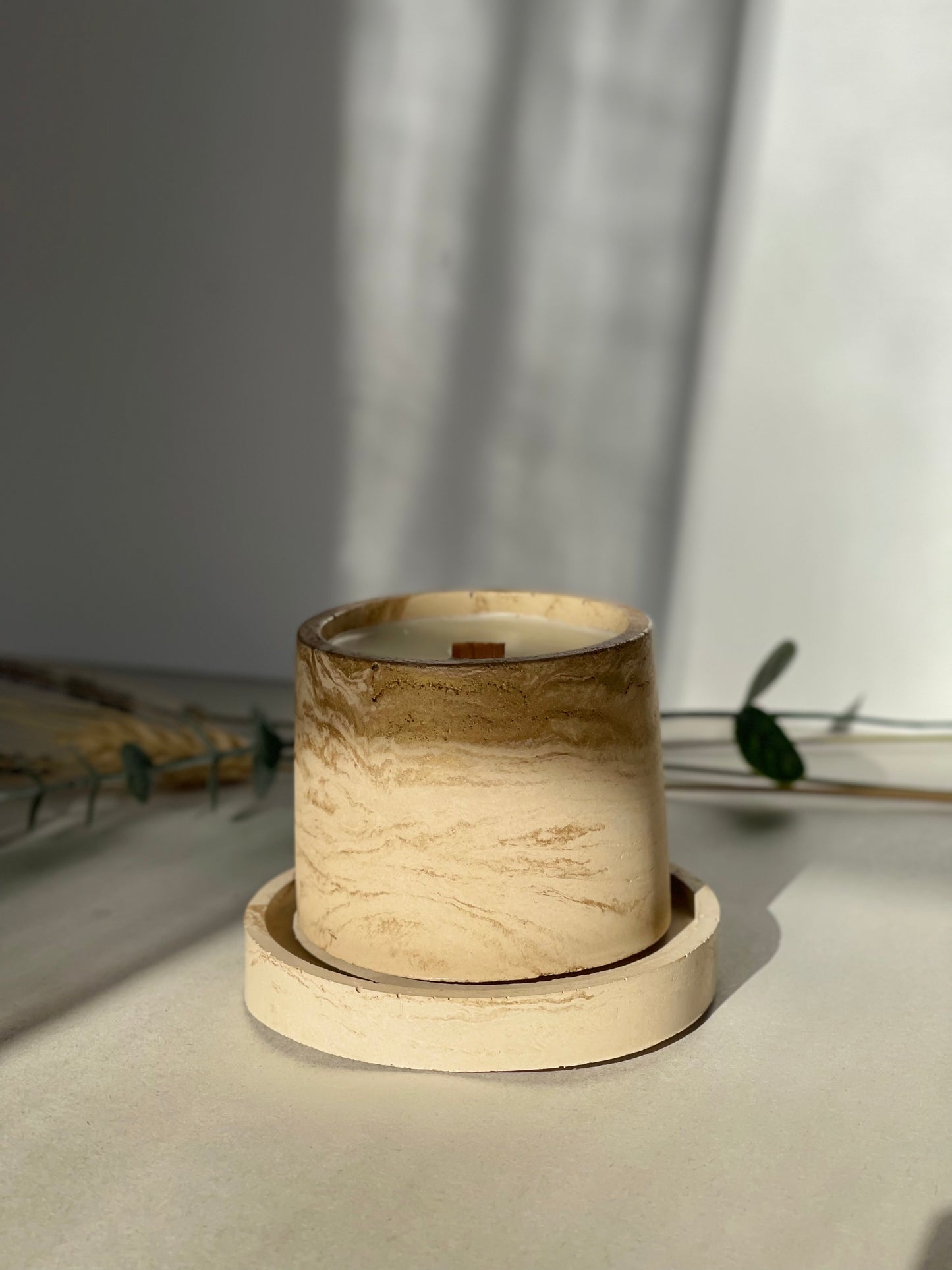 Marbella Gold Concrete Candle